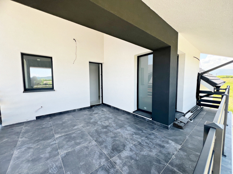 Casă de Vânzare în Cristian, Sibiu - 5 Camere, 2 Terase, Teren 486