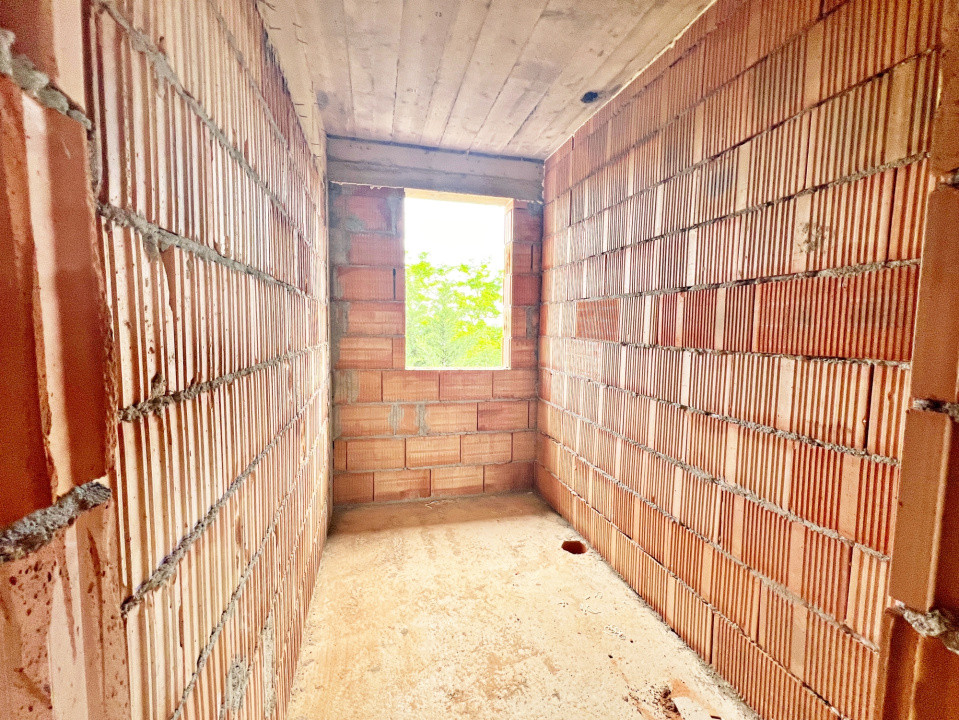 Apartament 3 camere, două băi, curte 50 mp.-Natura la tine acasă! Cristian-SiBiU