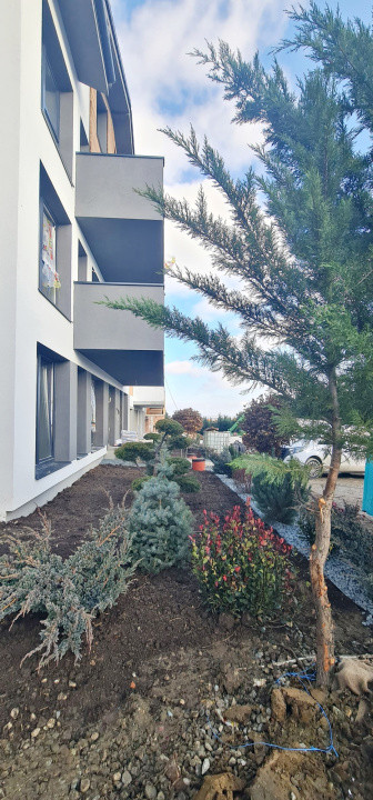 Apartament 3 camere, două băi, curte 50 mp.-Natura la tine acasă! Cristian-SiBiU