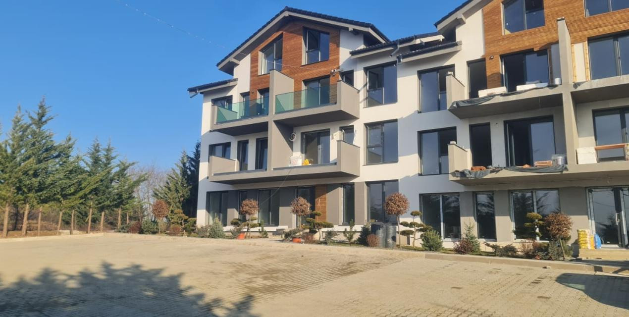 Apartament 3 camere, două băi, terasa 7 mp.-Natura la tine acasă! Cristian-SiBiU