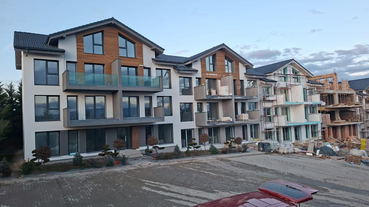 Apartament 3 camere, două băi, terasa 7 mp.-Natura la tine acasă! Cristian-SiBiU