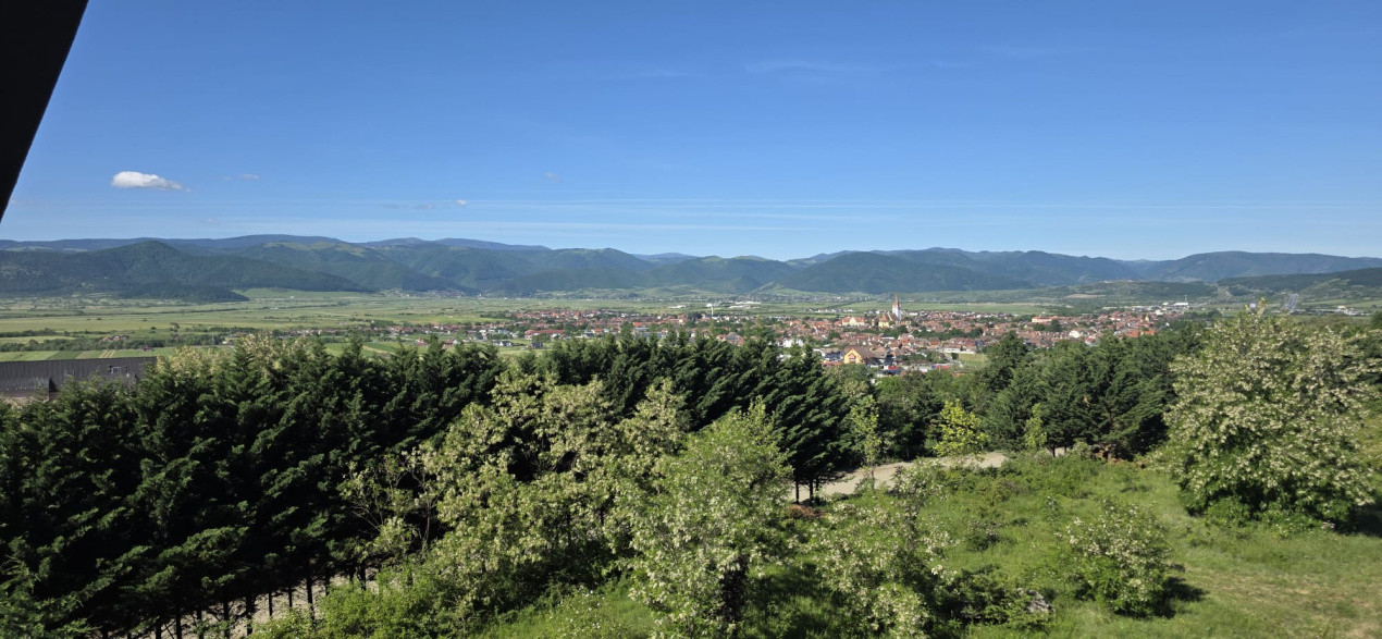 Apartament 3 camere, două băi, terasa 7 mp.-Natura la tine acasă! Cristian-SiBiU