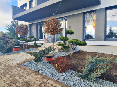 Apartament 3 camere, două băi, curte 50 mp.-Natura la tine acasă! Cristian-SiBiU