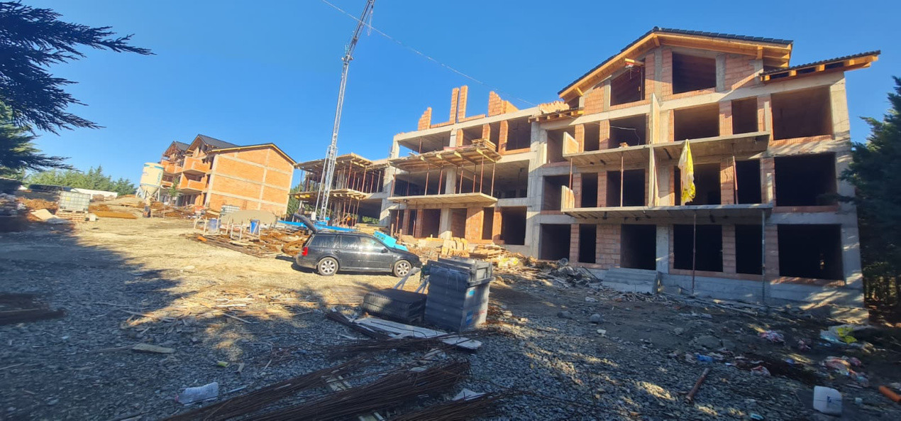 Apartament 2 camere + curte 50 mp - Natura la tine acasă! Cristian-SiBiU