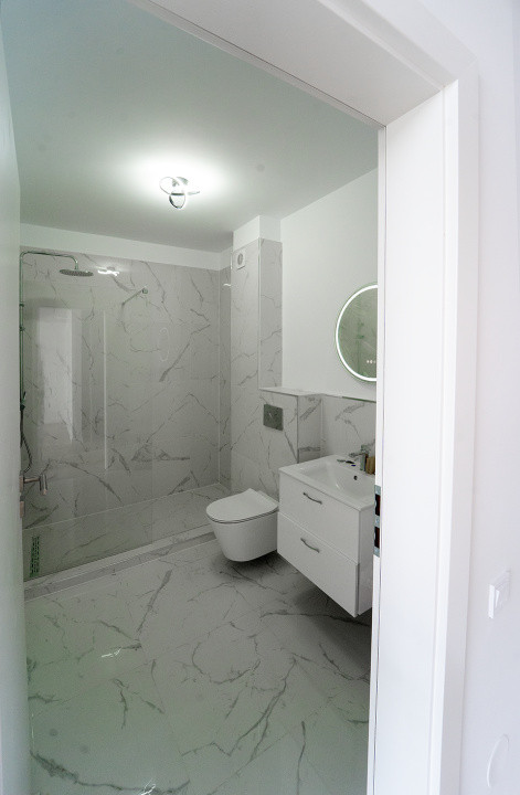 Penthouse 3  camere - finisat la cheie, intabulat