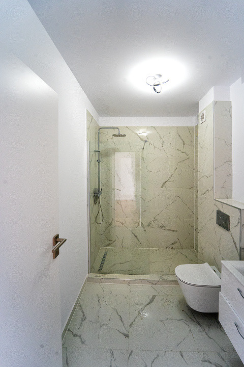 Penthouse 3  camere - finisat la cheie, intabulat