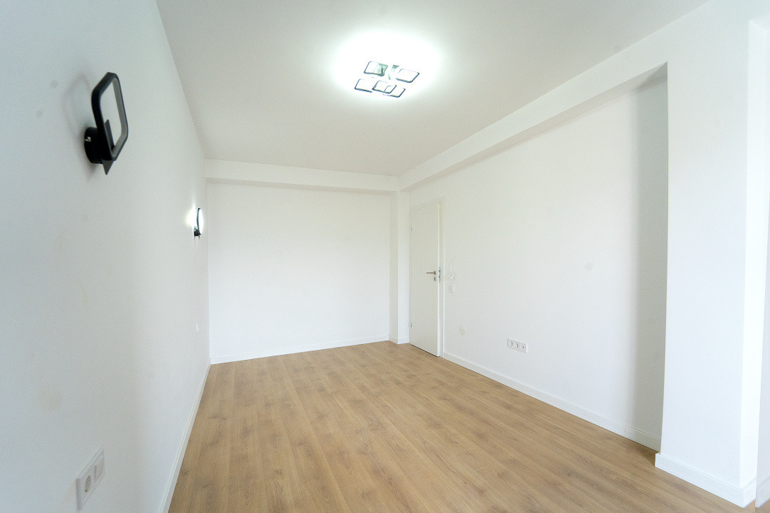 Penthouse 3  camere - finisat la cheie, intabulat