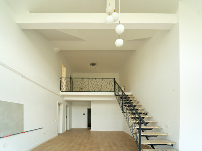 Apartament 3  camere - finisat la cheie, intabulat