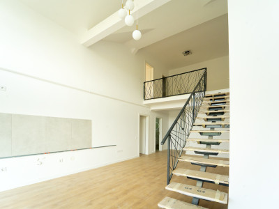 Apartament 3  camere - finisat la cheie, intabulat