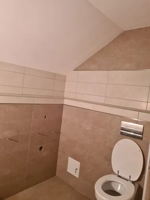 Spatiu de inchiriat pretabil pentru activitati comerciale