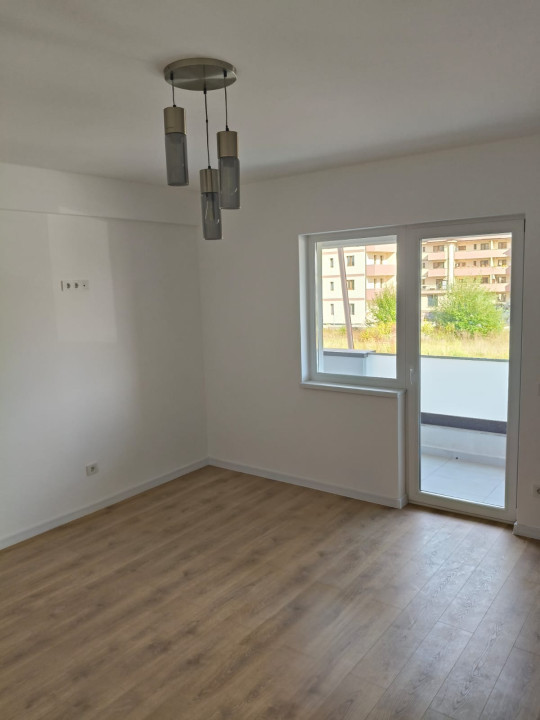 Apartament 3 camere - 2 balcoane 9,2 mp - Etaj 2