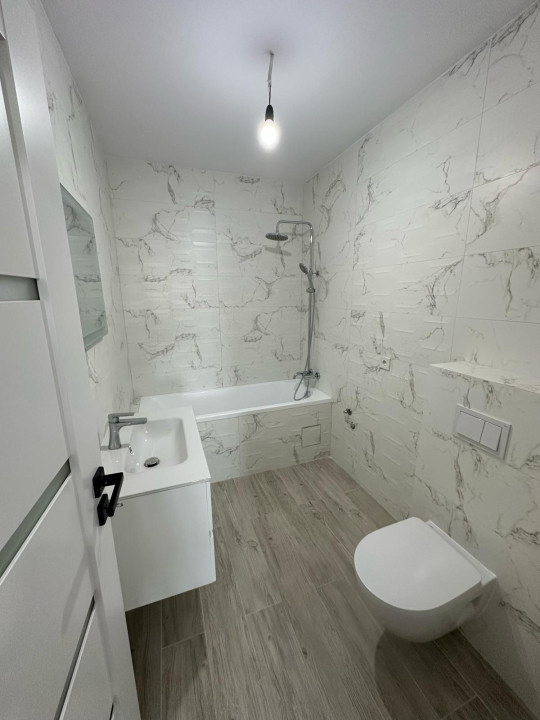 Apartament 3 camere - 2 bai - Logie 13.4 mp - Etaj 5