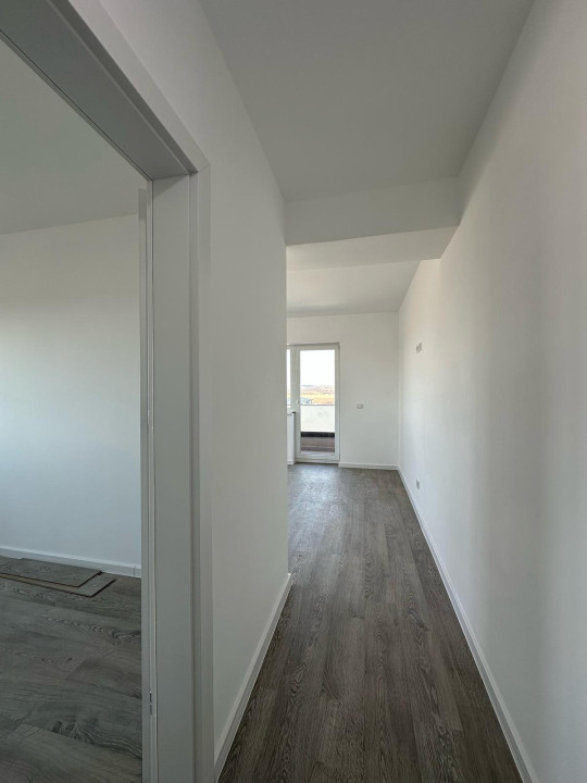 Apartament 3 camere - 2 bai - Logie 13.4 mp - Etaj 5