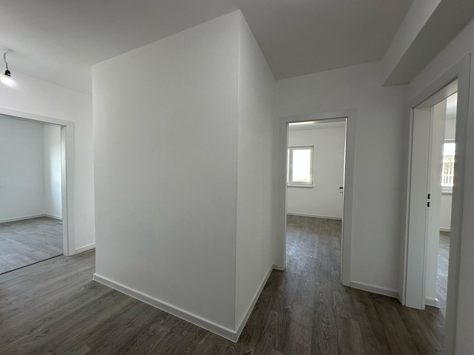 Apartament 3 camere - 2 bai - Logie 13.4 mp - Etaj 5