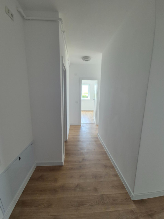 Apartament 3 camere - 2 bai - Logie 13.4 mp - Etaj Parter