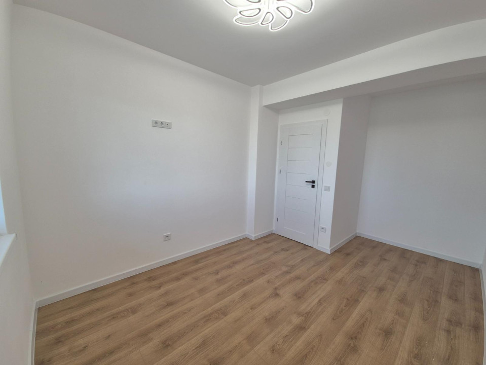 Apartament 3 camere - 2 bai - Logie 13.4 mp - Etaj Parter