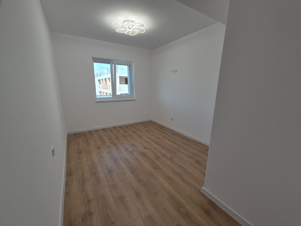 Apartament 3 camere - 2 bai - Logie 13.4 mp - Etaj Parter