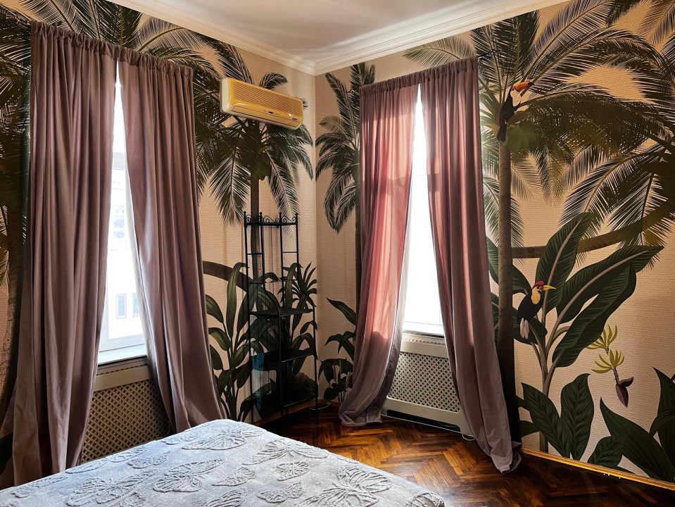 Apartament 3 camere de închiriat – liniște, accesibilitate și viață urbană