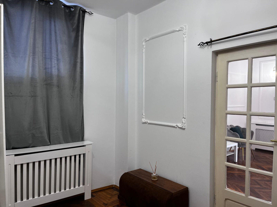 Apartament 3 camere de închiriat – liniște, accesibilitate și viață urbană