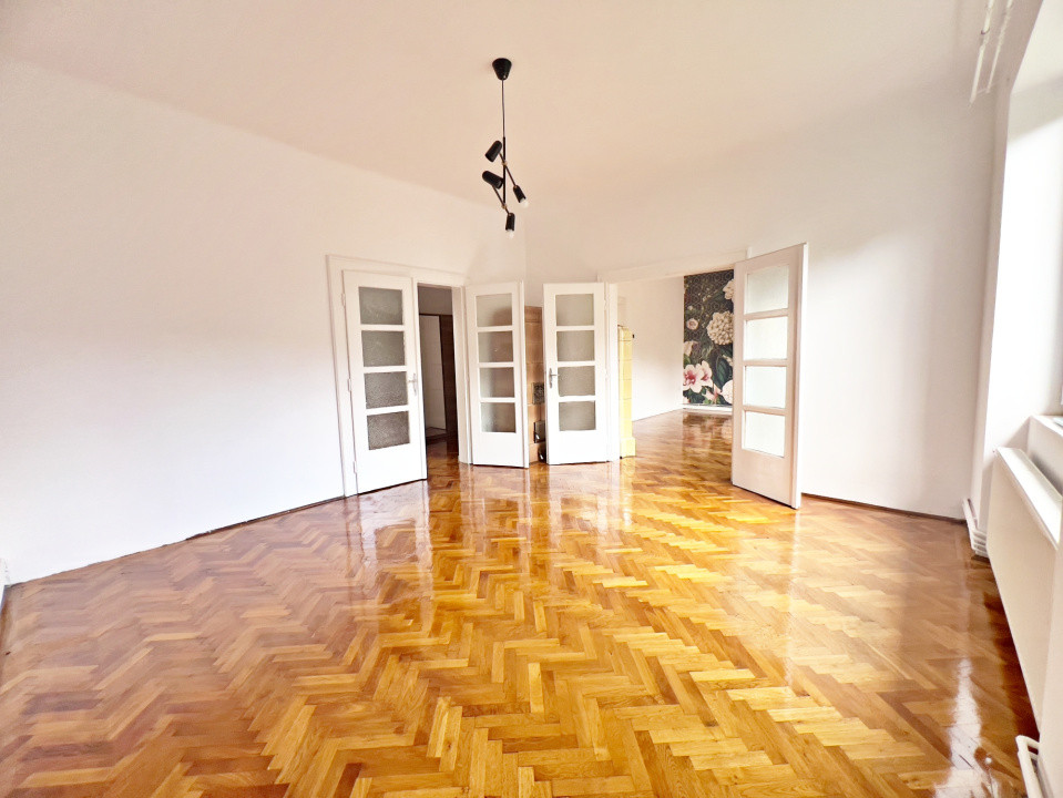 Casă de închiriat – Strada Moldovei, Cartierul Ștrand, Sibiu