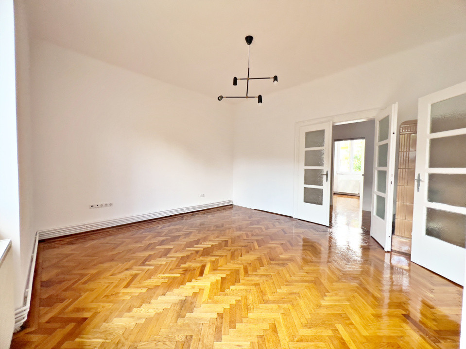 Casă de închiriat – Strada Moldovei, Cartierul Ștrand, Sibiu