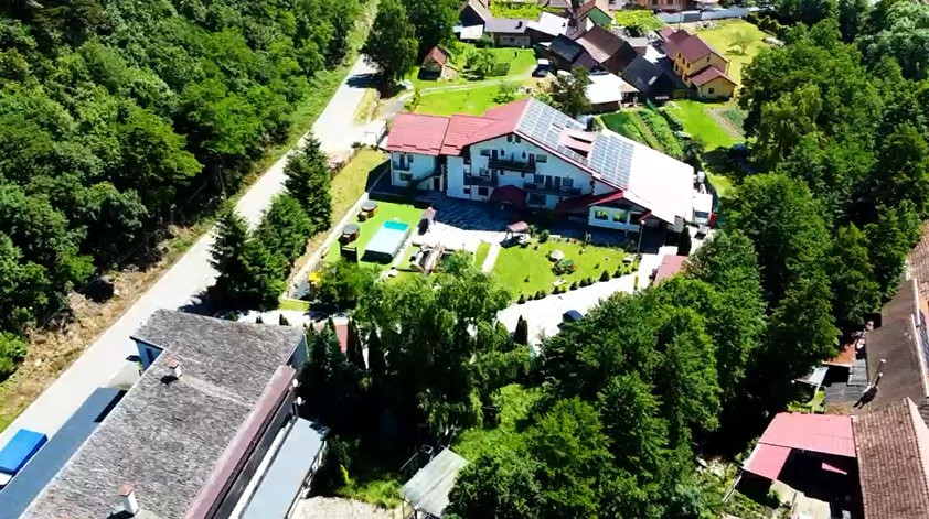 Lacul de Argint, pensiune 14 camere cu restaurant și lac în zonă premium!