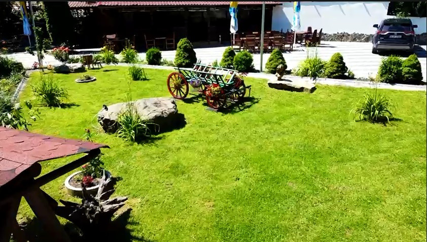 Lacul de Argint, pensiune 14 camere cu restaurant și lac în zonă premium!