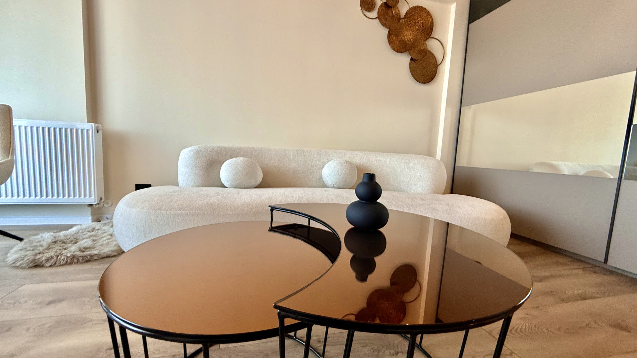 Apartament 3 camere | Prima închiriere | 2 băi | 2 balcoane | Parcare inclusă