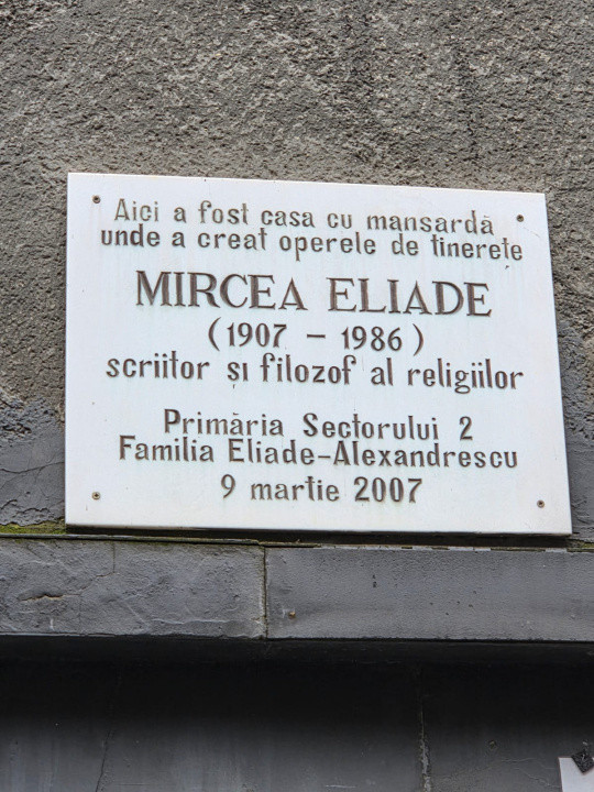 Transformă-l în acasă! Apartament 4 camere – Universitate, spațiu cu personalita