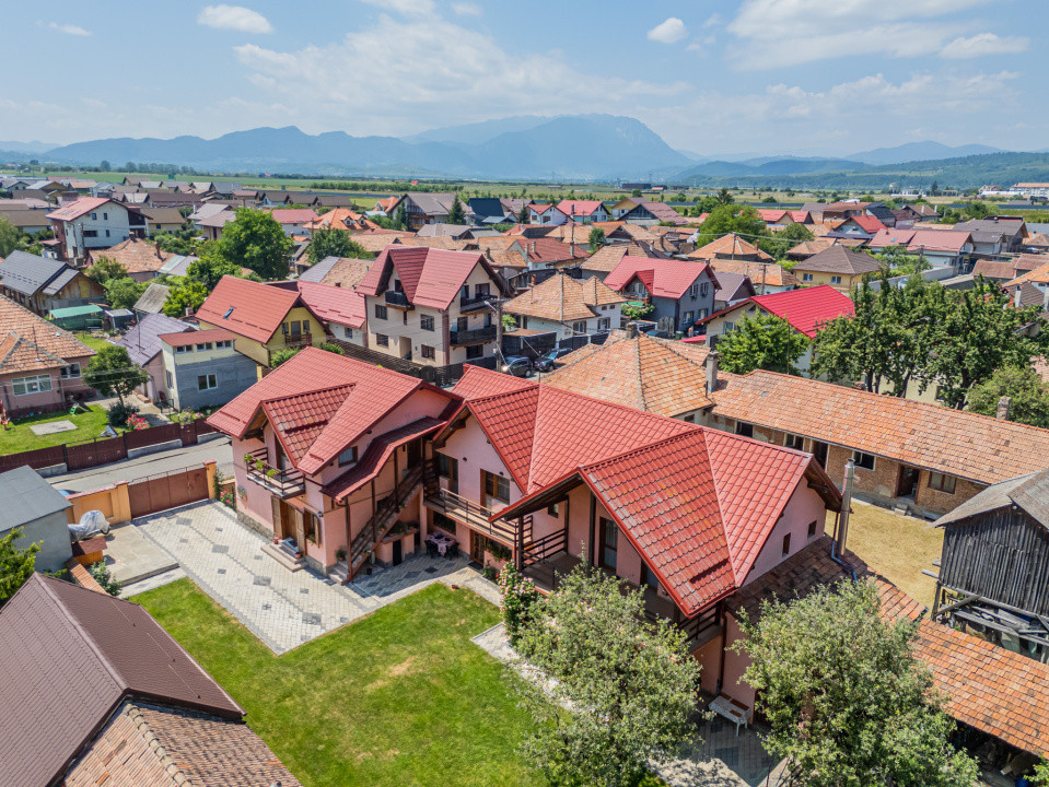 Casă de vânzare multifuncțională în Râșnov cu Potențial Turistic | Comision 0%