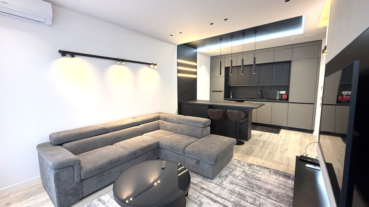 Tractorul - Apartament superb cu 3 camere la prima inchiriere 