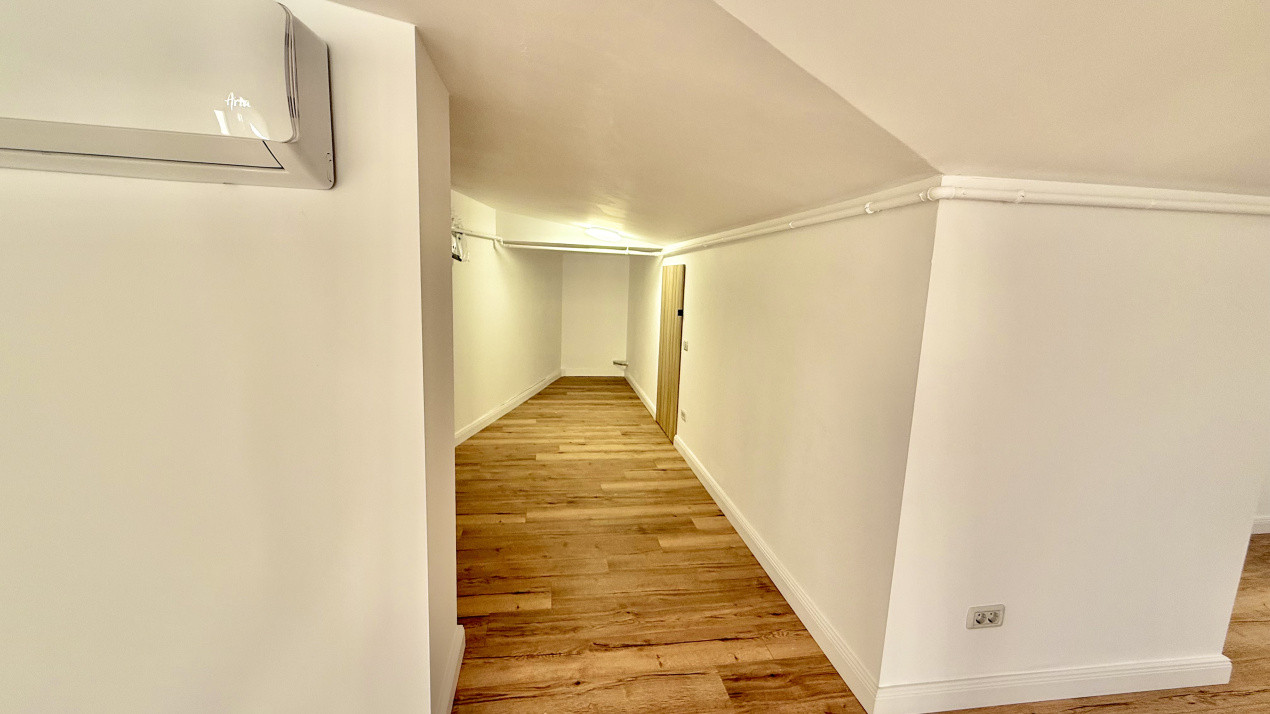 Spațiu de birouri 150 mp | Zona Tractorul | Compartimentat | Balcon mare 