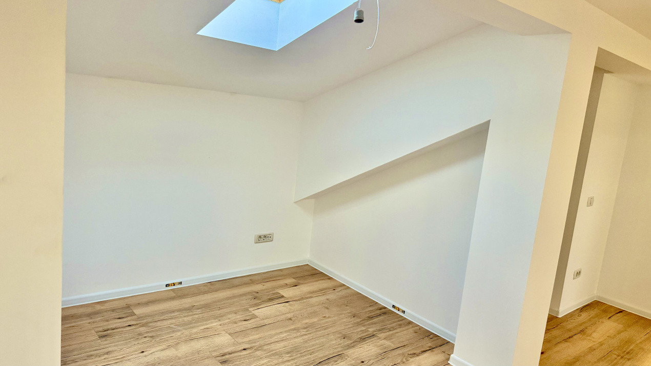 Spațiu de birouri 150 mp | Zona Tractorul | Compartimentat | Balcon mare 