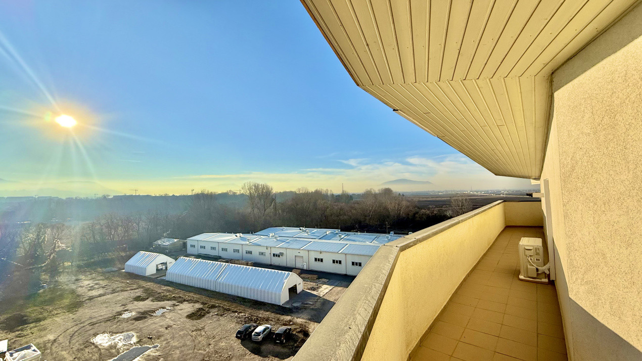 Spațiu de birouri 150 mp | Zona Tractorul | Compartimentat | Balcon mare 