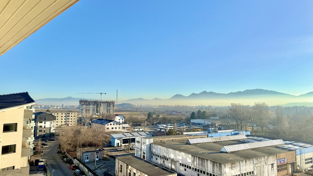 Spațiu de birouri 150 mp | Zona Tractorul | Compartimentat | Balcon mare 