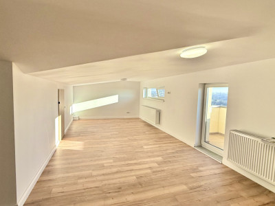 Spațiu de birouri 150 mp | Zona Tractorul | Compartimentat | Balcon mare 