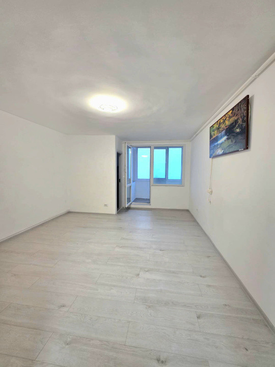 Garsoniera de vânzare | Noua | etaj intermediar 