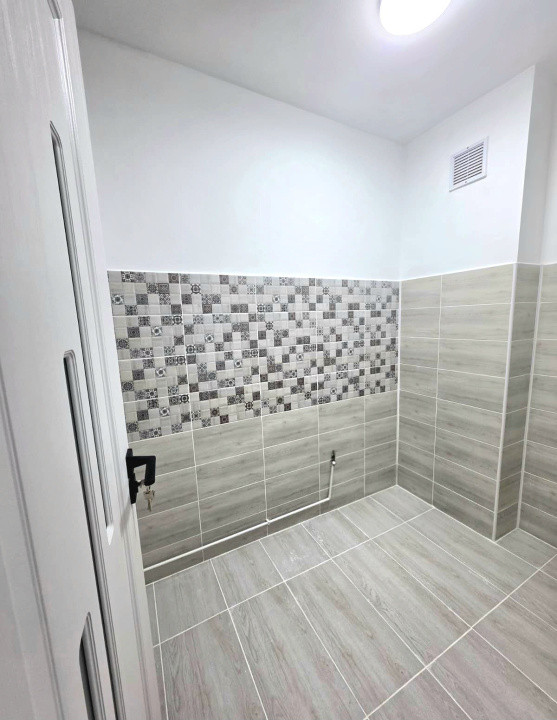 Garsoniera de vânzare | Noua | etaj intermediar 