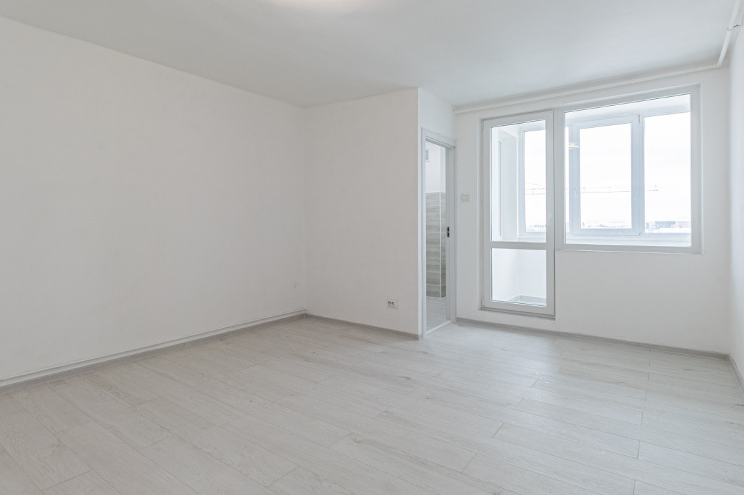 Garsoniera de vânzare | etaj intermediar 