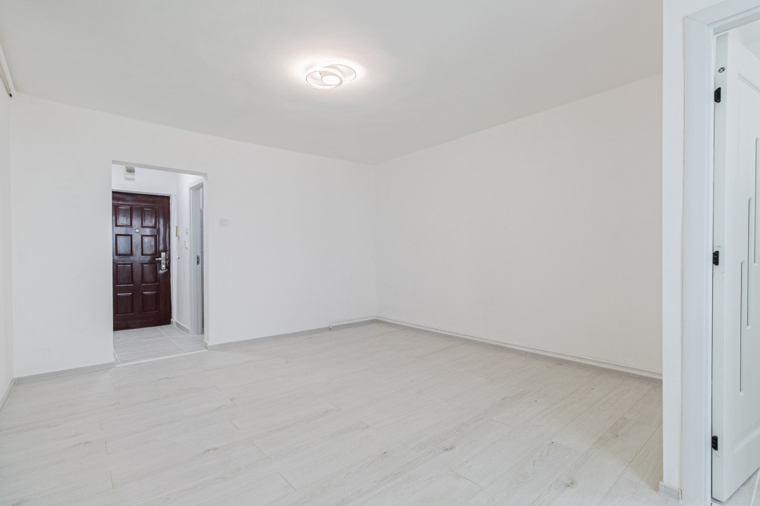 Garsoniera de vânzare | etaj intermediar 