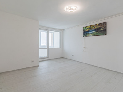 Garsoniera de vânzare | etaj intermediar 