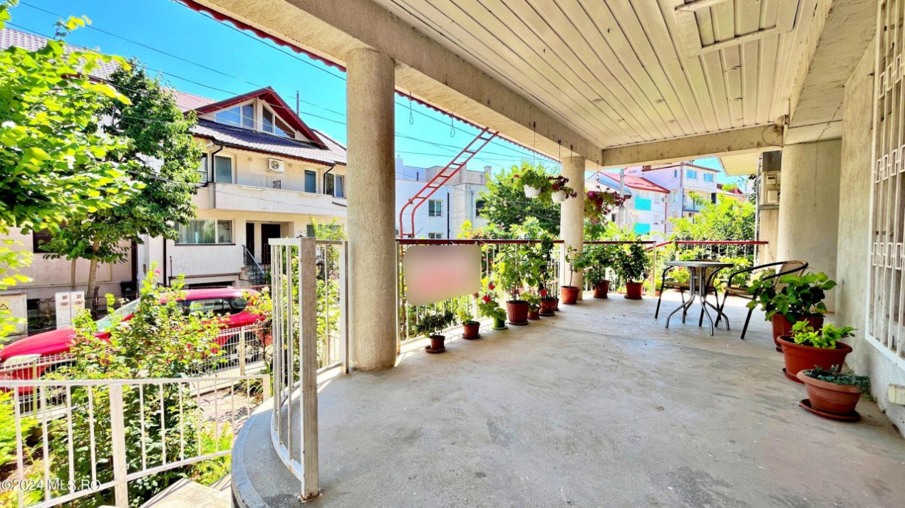 RO-RO/STEAUA DE MARE - VILA 15 CAMERE - VEDERE LA MARE