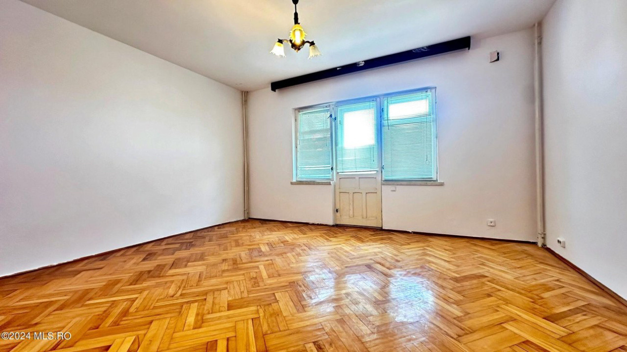 RO-RO/STEAUA DE MARE - VILA 15 CAMERE - VEDERE LA MARE