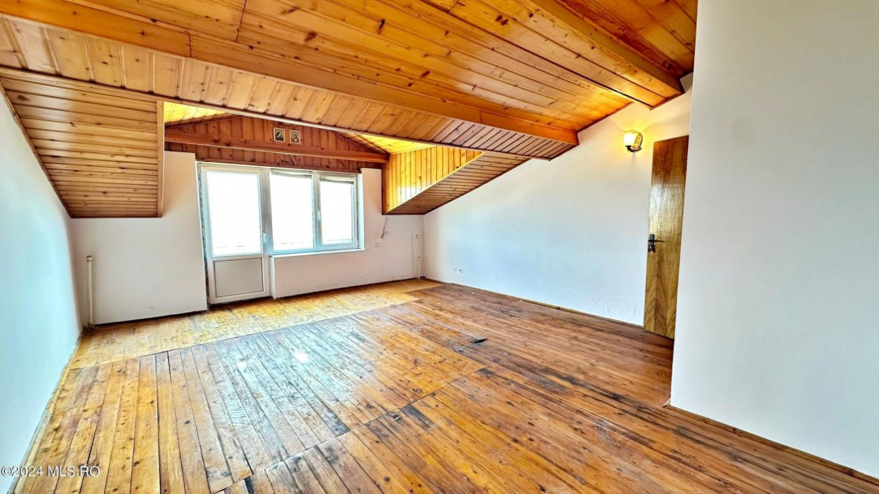 RO-RO/STEAUA DE MARE - VILA 15 CAMERE - VEDERE LA MARE