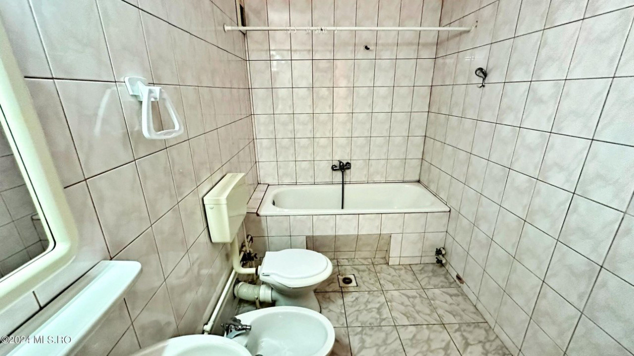 RO-RO/STEAUA DE MARE - VILA 15 CAMERE - VEDERE LA MARE