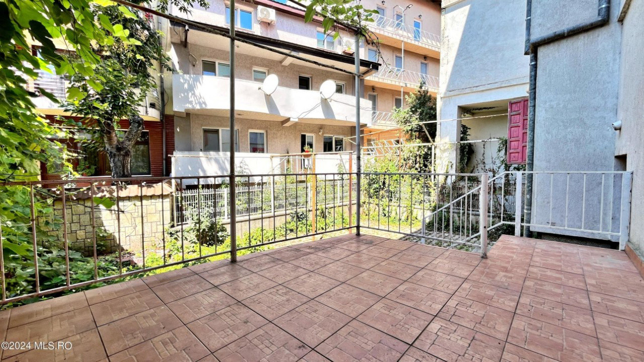 RO-RO/STEAUA DE MARE - VILA 15 CAMERE - VEDERE LA MARE