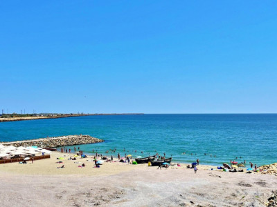 RO-RO/STEAUA DE MARE - VILA 15 CAMERE - VEDERE LA MARE