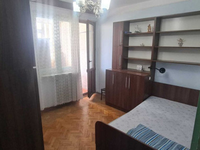 Apartament cu 2 cam D, zona Casa Sindicatelor, Podu Ros