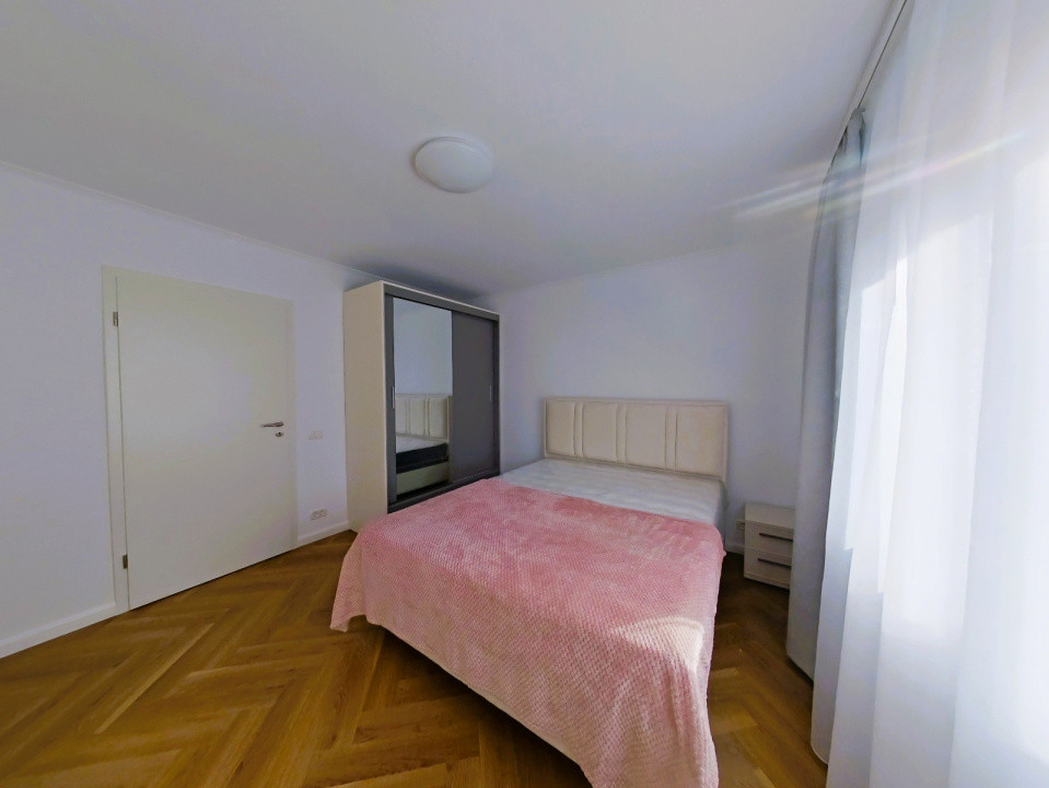 Apartament 3 camere decomandat, renovat integral, suprafata generoasa