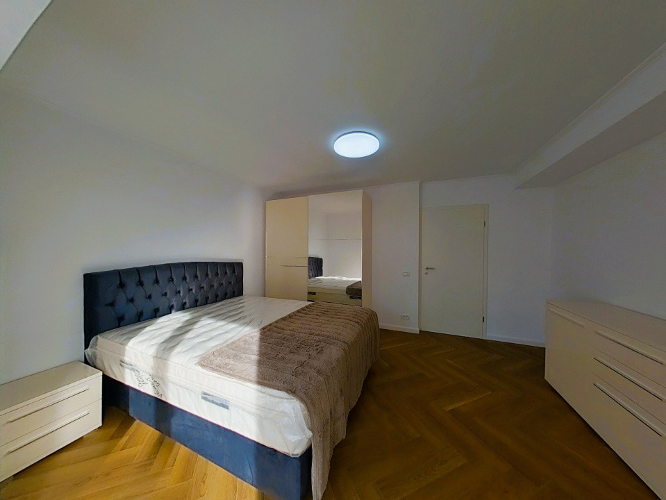 Apartament 3 camere decomandat, renovat integral, suprafata generoasa